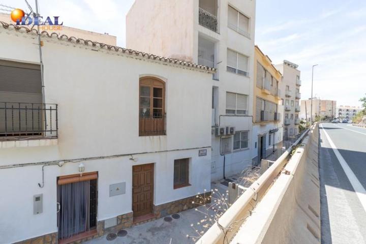 Adosada en venta en Polopos, Playa la mamola photo 0