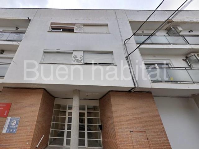 Piso en venta en Ador photo 0