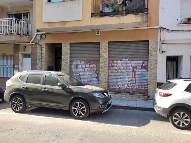 Local comercial en venta en Torrevieja photo 0