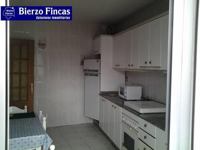 Casa en venta en Toral de los Vados, Toral de los vados photo 0