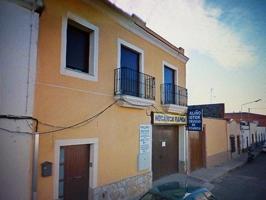 Local comercial en venta en Montijo photo 0