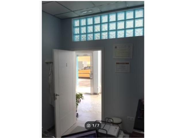 Local comercial en venta en Málaga photo 0