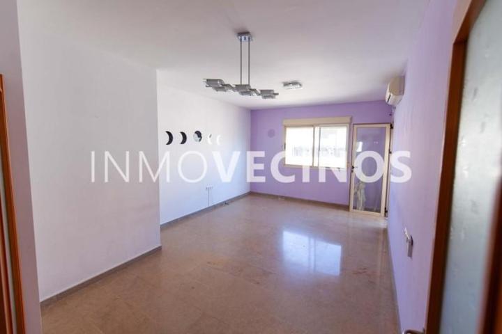 Piso en venta en Llaurí, Carrer Nou d'Octubre, 46613 photo 0