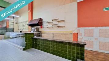 Local comercial en venta en Avilés photo 0