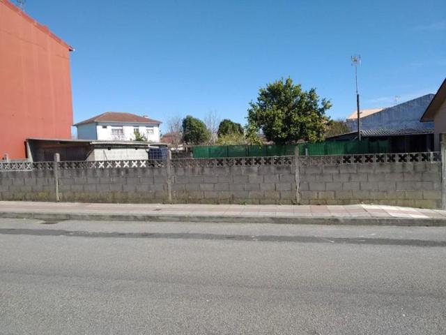Terreno en venta en Narón, Freixeiro photo 0