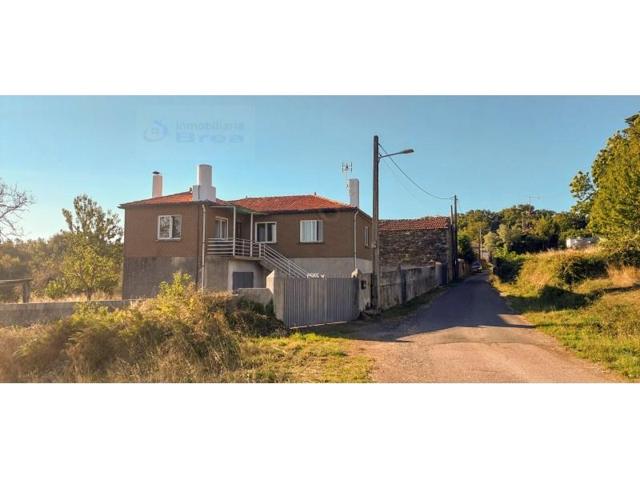 Casa en venta en Lalín photo 0