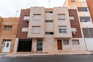 Piso en venta en El Ejido, Ejido norte photo 0