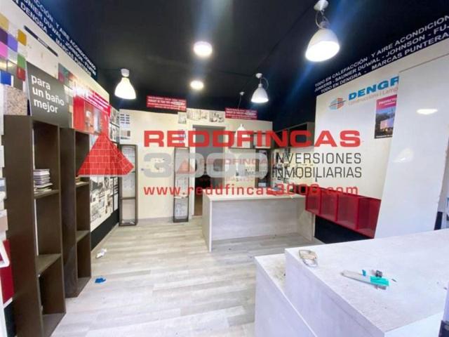 Local comercial en venta en Sant Boi de Llobregat photo 0