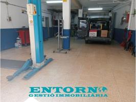 Local comercial en venta en Mollet del Vallès, Barri dels Collegis Nous photo 0