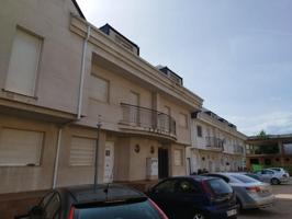 Adosada en venta en Congosto, León - Congosto photo 0