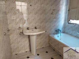 Casa en venta en Bailén, Bailen photo 0