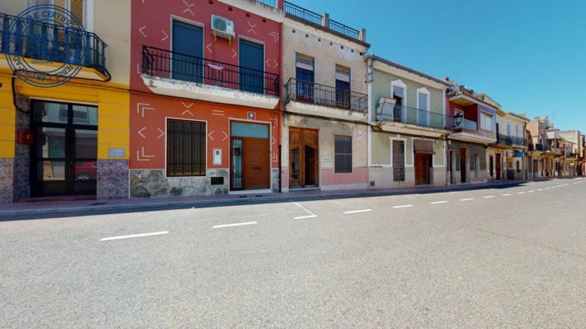 Casa en venta en Llaurí, Centro photo 0