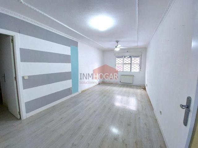 Piso en venta en Arévalo, Céntrico photo 0