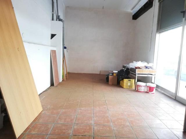 Local comercial en venta en Sant Boi de Llobregat photo 0
