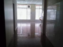 Local comercial en venta en Miajadas photo 0