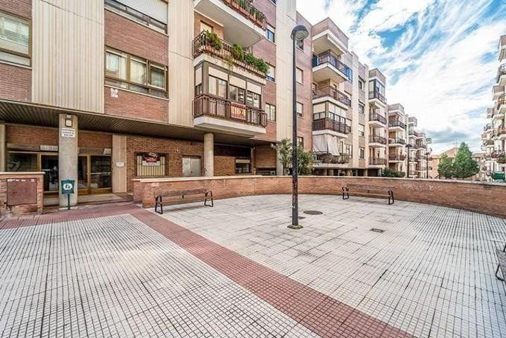 Local comercial en venta en Guadalajara, Balconcillo photo 0