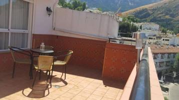 Piso en venta en Cazorla, Cazorla photo 0