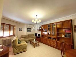 Piso en venta en Manzanares, Centro photo 0