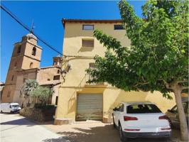 Casa en venta en La Puebla de Castro photo 0