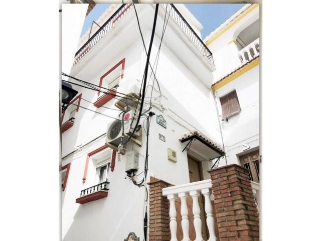 Casas de pueblo en venta en Sayalonga photo 0