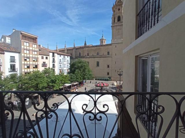 Apartamento en venta en Logroño, Casco Antiguo photo 0