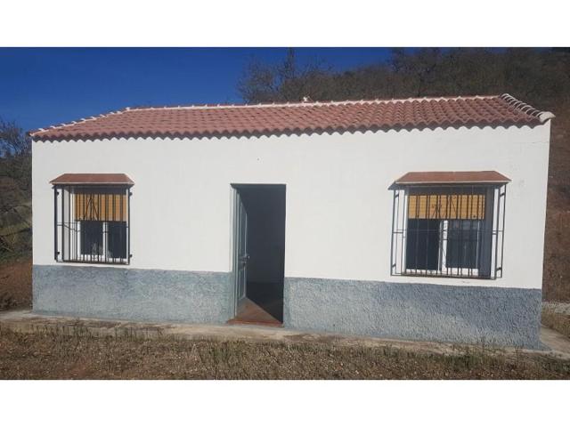 Casa con terreno en venta en Casabermeja photo 0