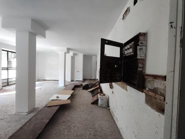 Local comercial en venta en Bilbao, Deusto photo 0