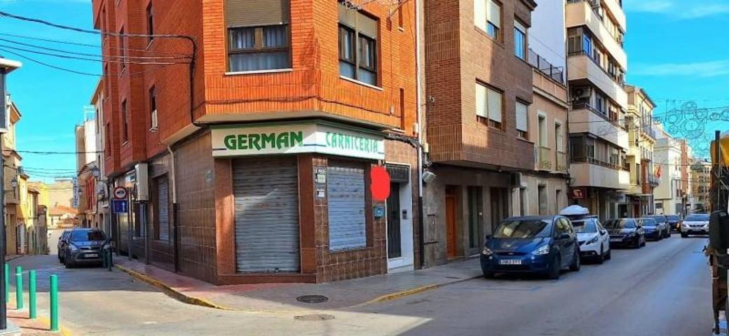 Local comercial en venta en Almansa, San Roque photo 0