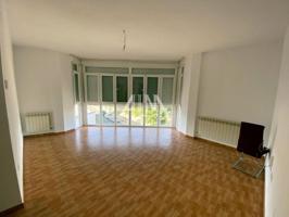 Piso en venta en Manzanares, Castillo photo 0