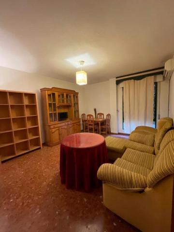 Piso en venta en Cabra, Semi centro photo 0