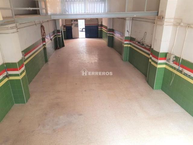 Local comercial en venta en Logroño, Centro photo 0