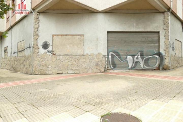 Local comercial en venta en Ourense, Veintiuno photo 0