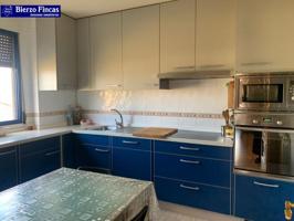 Piso en venta en Toral de los Vados, Toral de los vados photo 0