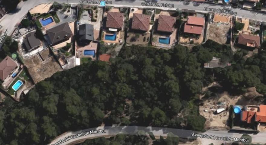 Terreno en venta en Bigues i Riells, CASTELL DE MONTBUI photo 0