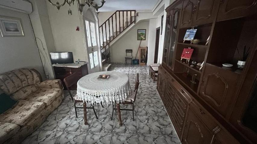 Casa en venta en Cabra, Centro photo 0