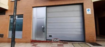 Local comercial en venta en Oviedo, Oviedo photo 0