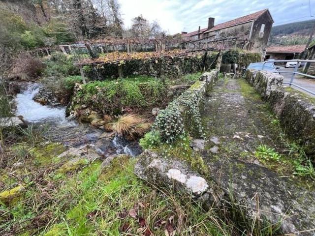 Casa con terreno en venta en Boiro photo 0