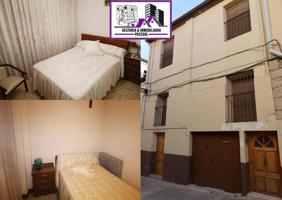Casa en venta en Alcañiz, Centro photo 0