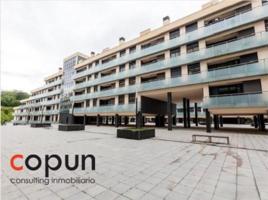 Local comercial en venta en Oviedo, Oviedo photo 0