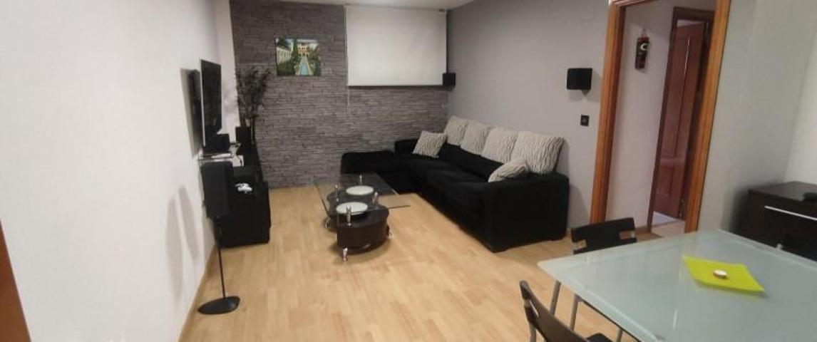 Piso en venta en Zubia, Zubia La photo 0