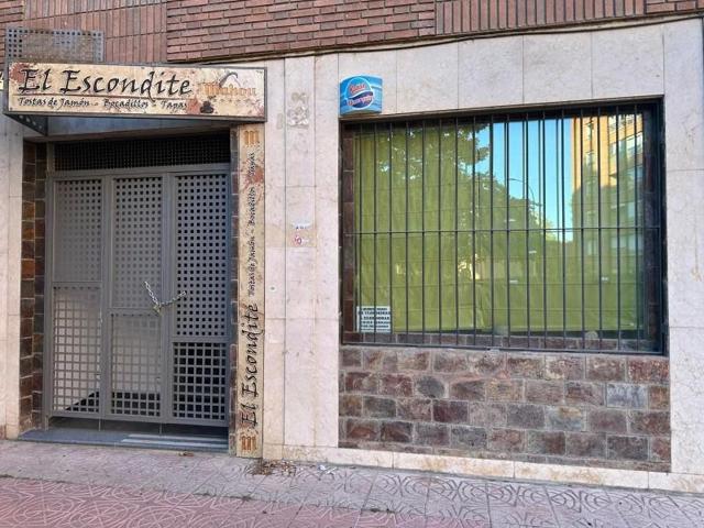 Local comercial en venta en Valladolid photo 0