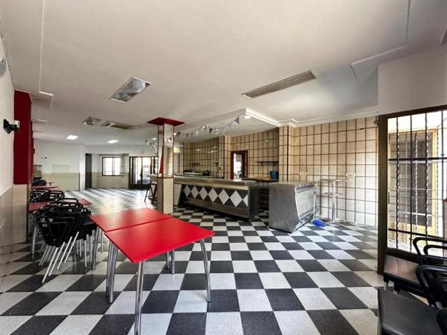 Local comercial en venta en Carlet, Carlet photo 0