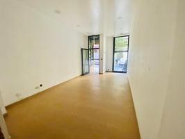 Local comercial en venta en Vigo, Progreso photo 0