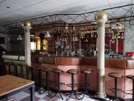 Local comercial en venta en Villamayor de Santiago photo 0