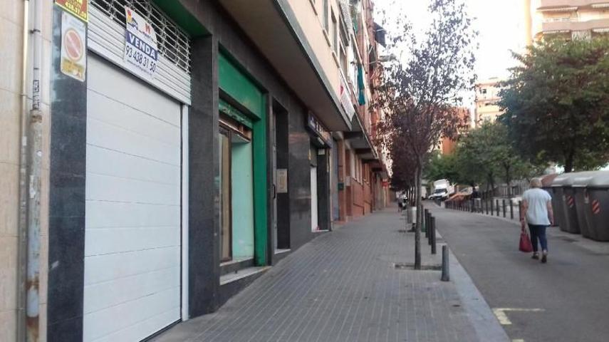 Local comercial en venta en L'Hospitalet de Llobregat, PUBILLA CASAS photo 0