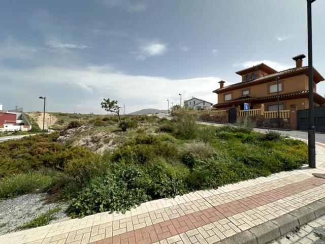 Terreno en venta en Zubia, LOS ALTOS photo 0