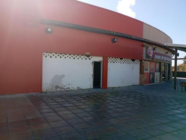 Local comercial en venta en Utrera, Utrera photo 0