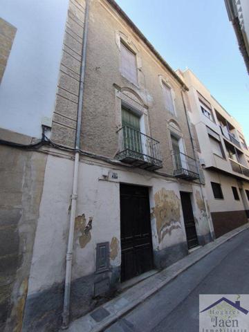 Casa en venta en Úbeda, Ubeda photo 0