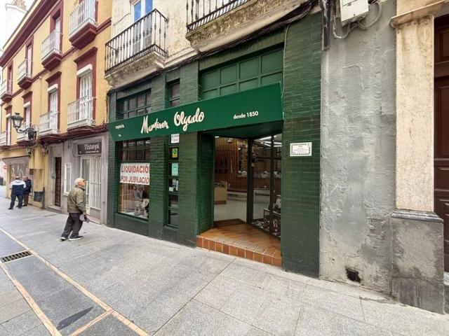 Local comercial en venta en Badajoz, Casco Antiguo photo 0