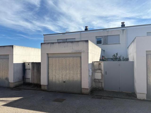 Adosada en venta en Arganza, Northern spain photo 0